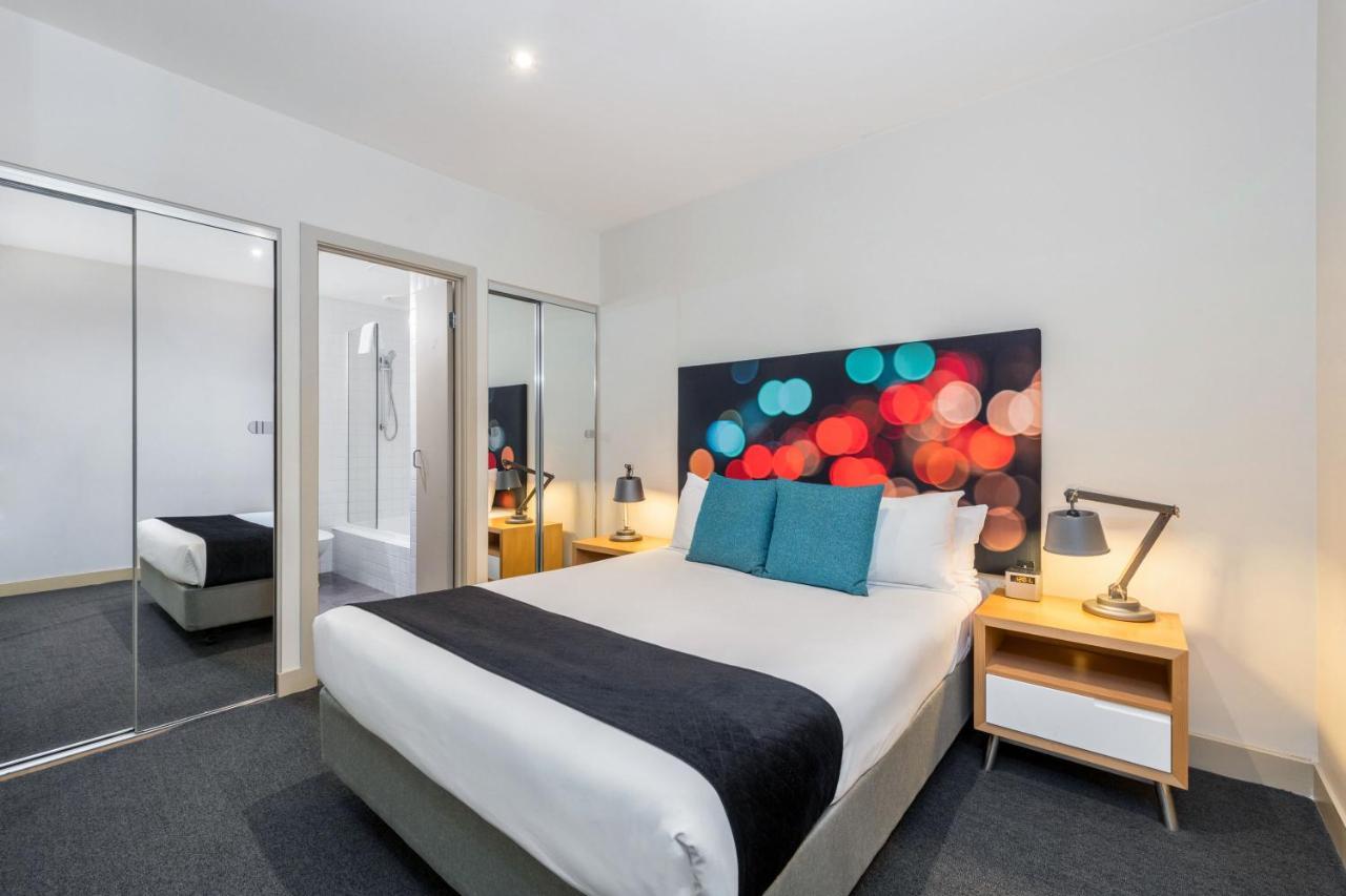 Breakfree On Collins Aparthotel Melbourne Exterior foto